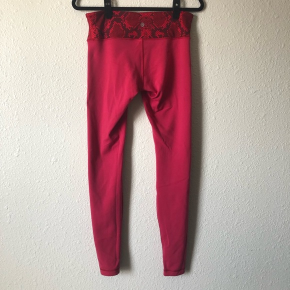 Lululemon Wunder Under TALL - Picture 1 of 10
